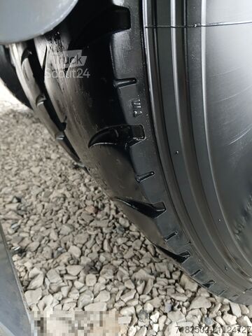 Standard tractor unit MAN TGS 18.500