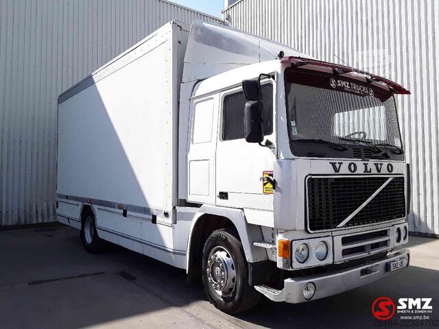 Kofer Volvo F 12 top shape