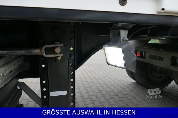 Box-semitrailer KRONE Rolltor LBW Liftachse Schlüssellochwände ¤449.-m