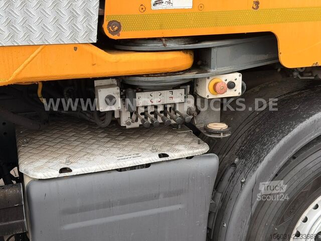 Autočerpadlo na betón SCANIA P450 8X4 LIEBHERR 41M/5