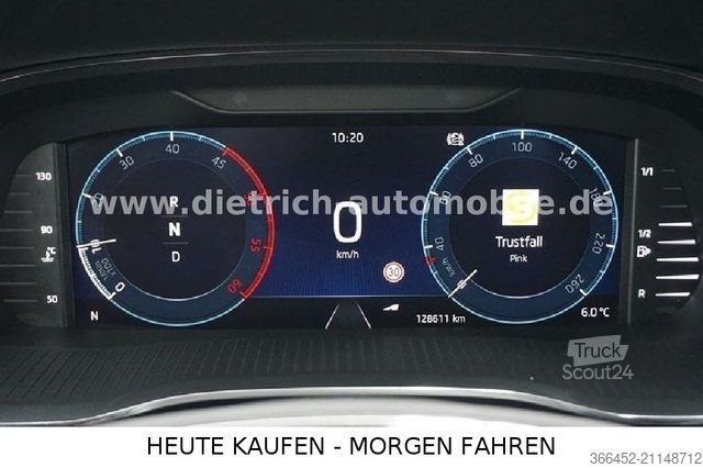 Минибус SKODA Octavia Combi Scout 4x4 2,0TDi DSG PDC SHZ ACC