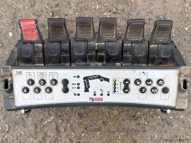 Tipper truck RENAULT C 430 *KIPPER 5,60m* HIAB 144 BS - 3 HIDUO* 6x4