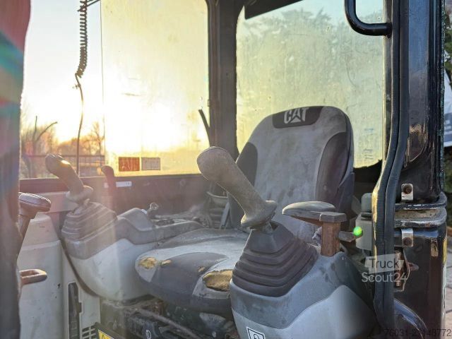 Minibagr CATERPILLAR 303C Mini excavator Hammerline Swanneck