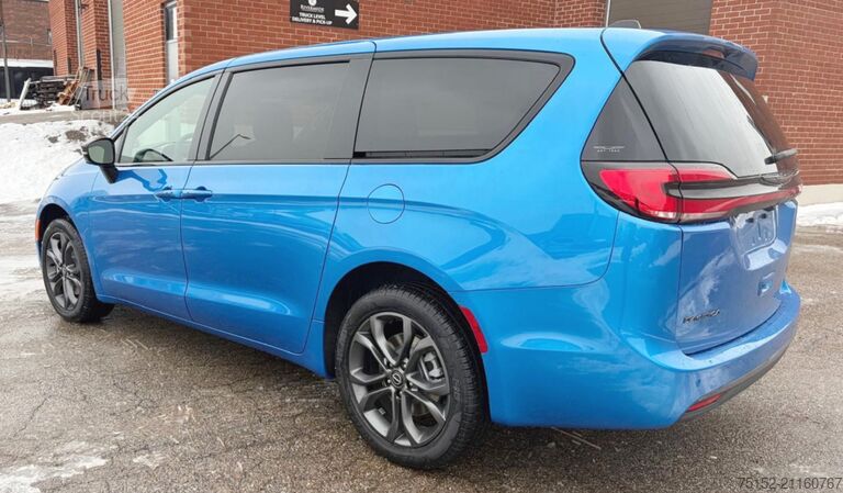 Microbuz, Mini-Van, 7 locuri Chrysler Pacifica Sondermodell 100 Jahre Edition: