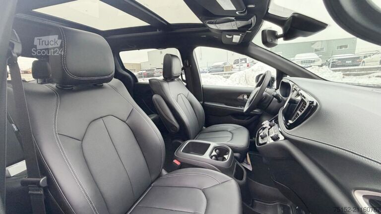 Microbuz, Mini-Van, 7 locuri Chrysler Pacifica Sondermodell 100 Jahre Edition: