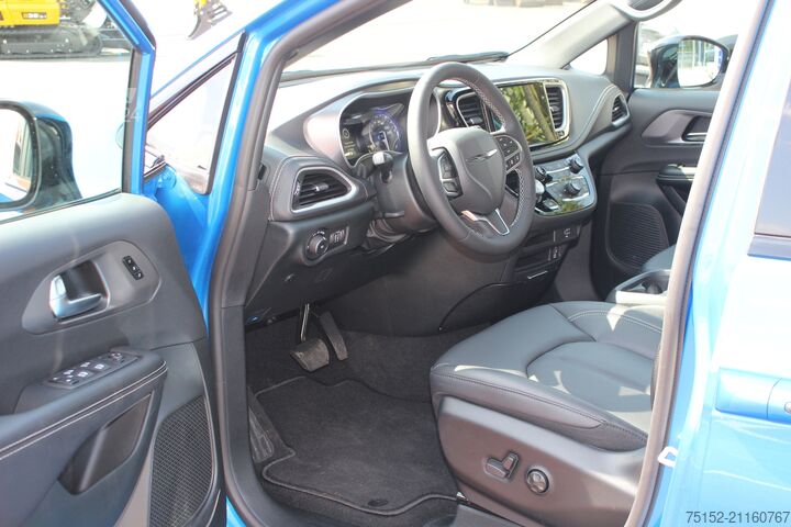 Kleinbus, Mini-Van, 7-Sitzer Chrysler Pacifica Sondermodell 100 Jahre Edition: