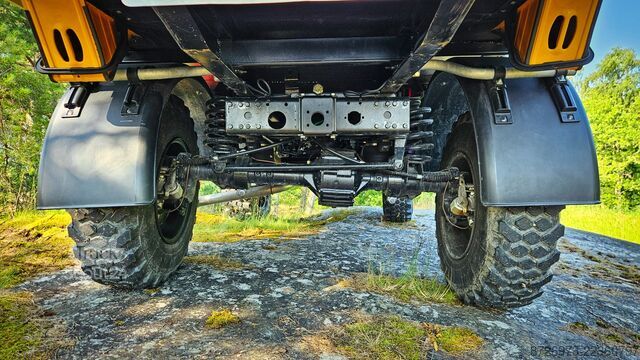 Mobil ev Mercedes-Benz Unimog 400