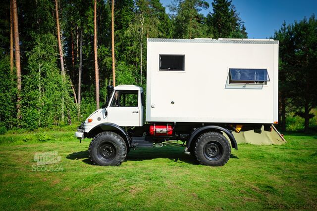 Mobil ev Mercedes-Benz Unimog 400