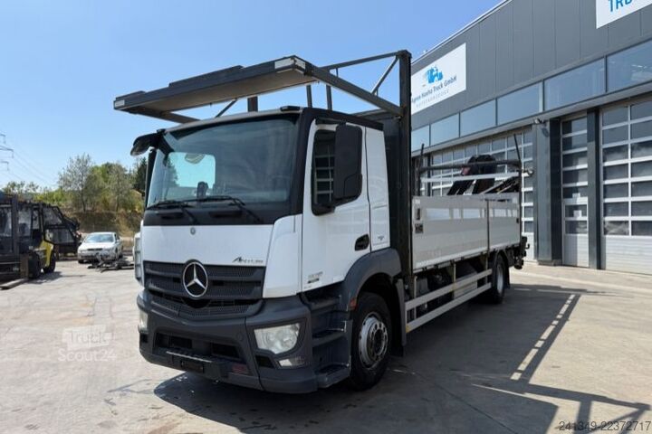 Grua montada em camião MERCEDES-BENZ Antos 1836 4x2 Hiab 122-4