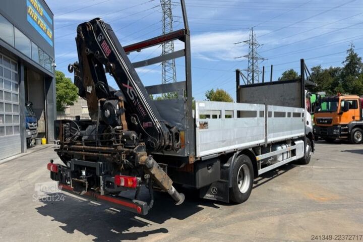 Grua montada em camião MERCEDES-BENZ Antos 1836 4x2 Hiab 122-4