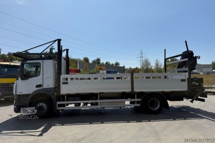 Grua montada em camião MERCEDES-BENZ Antos 1836 4x2 Hiab 122-4