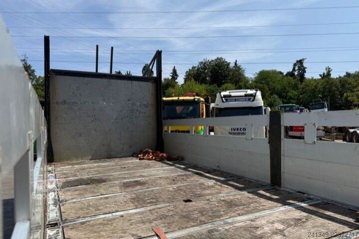 Grua montada em camião MERCEDES-BENZ Antos 1836 4x2 Hiab 122-4