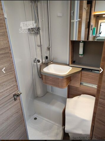 Halvintegrert bobil Weinsberg CaraCompact
