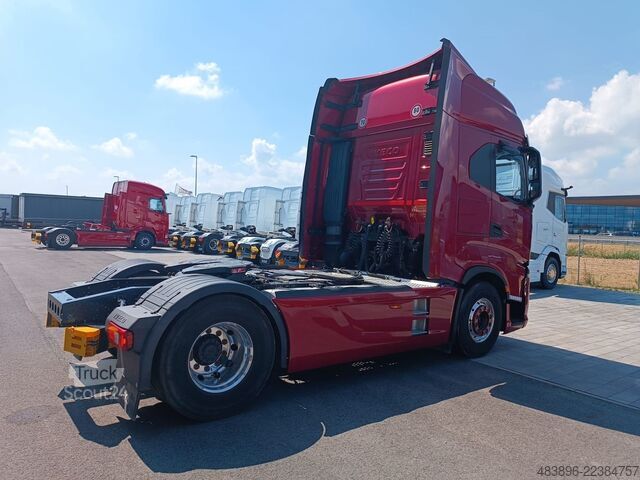 Traktör Iveco SWAY 510