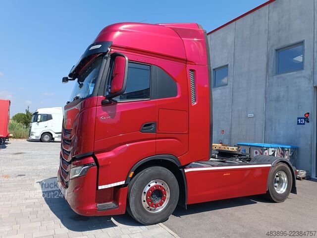 Traktör Iveco SWAY 510