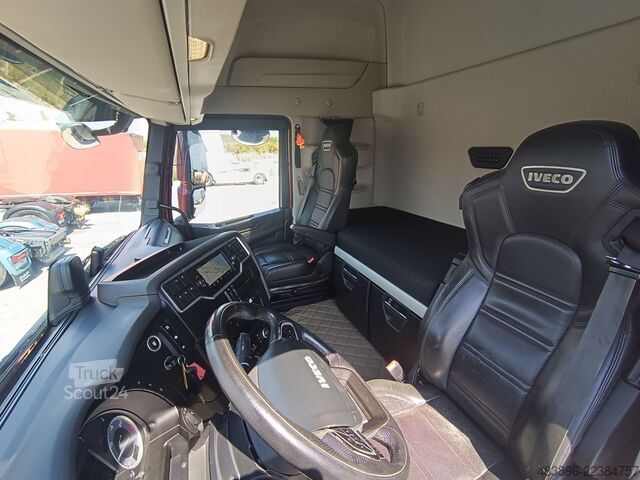 Traktör Iveco SWAY 510