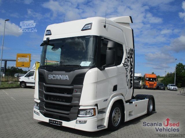 Standardni vlačilec Scania R 460 A4x2EB / Navi / Standklima