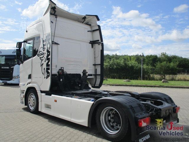 Standardni vlačilec Scania R 460 A4x2EB / Navi / Standklima