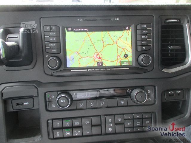 Standardni vlačilec Scania R 460 A4x2EB / Navi / Standklima