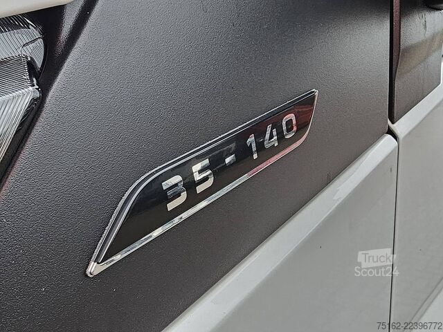 Magastetős kombi IVECO DAILY 35S14 L2H2 Airco Euro6