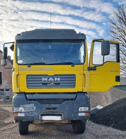 Kipper LKW MAN 41,410  TGA   8x8