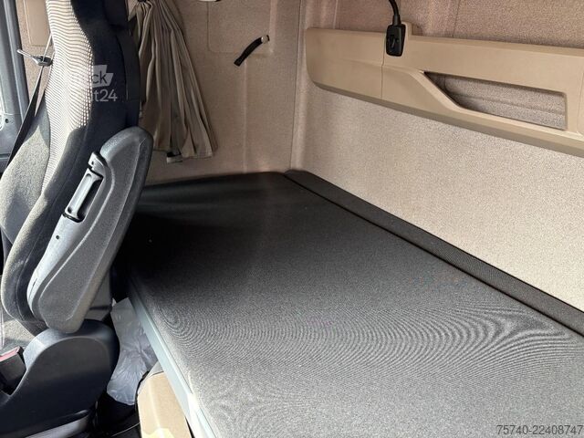 Standaard trekker MAN TGX 18.470 + EURO 6 + STAND AIRCO + DUBBELE TANK