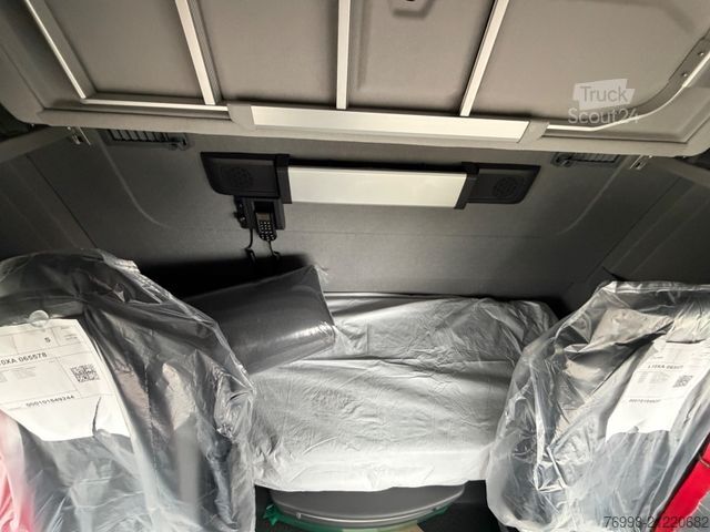 Standard tractor unit RENAULT Renault T 520 4x2 SZM