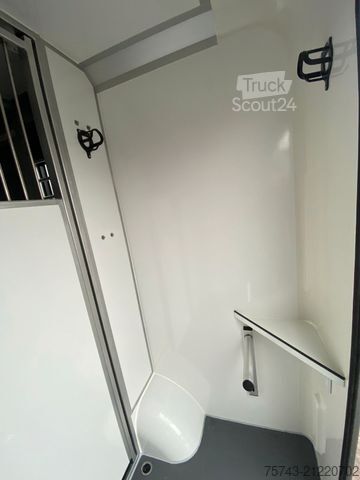 Přepravník pro dobytek RENAULT Master STX 3 Sitzer  Haras AUTOM. NEW MODEL 2025