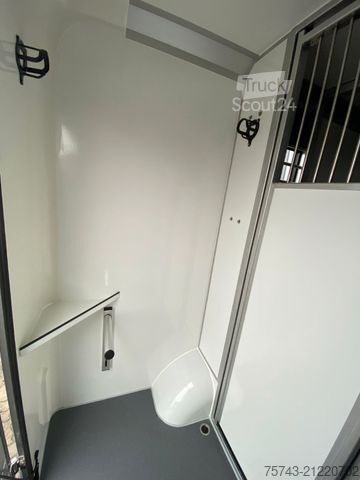 Přepravník pro dobytek RENAULT Master STX 3 Sitzer  Haras AUTOM. NEW MODEL 2025