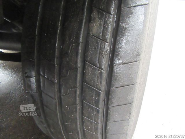 Reefer semitrailer SCHMITZ CARGOBULL Scheibe Achslift Doppelstock 7cm Wand HU & SP