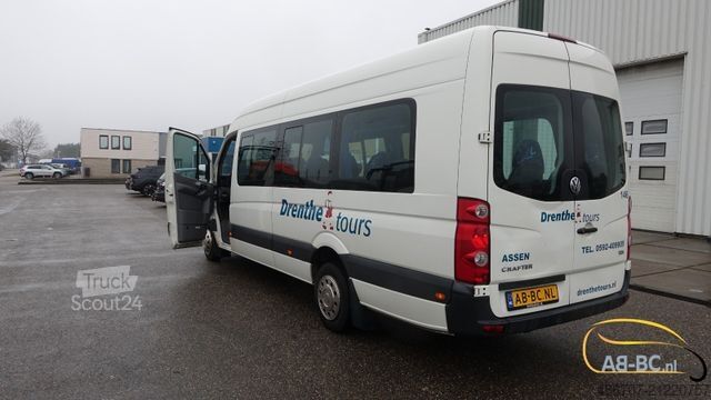 Minibus VOLKSWAGEN Crafter 2.5 TDI 23-Sitze