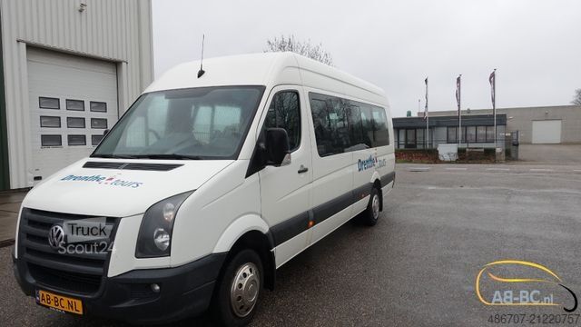 Minibus VOLKSWAGEN Crafter 2.5 TDI 23-Sitze