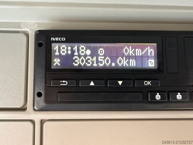 Tracteur routier standard Iveco sway 490