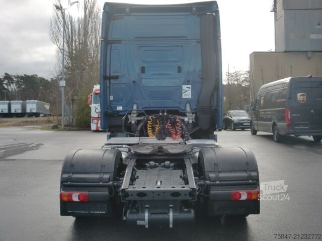 Volume tractor unit Mercedes-Benz Actros 1845 LS/NRL Standklima Retarder