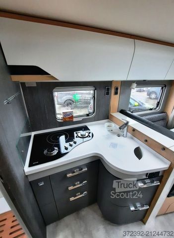 Half-integraal camper HYMER/ERIBA B-Klasse ML T 780 BlackLine Verfüg./Sparen Sie 9