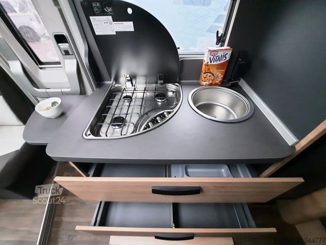 Semi-integrated camper KNAUS L!VE TI 650 MEG Platinum Selection Verfüg./Spare