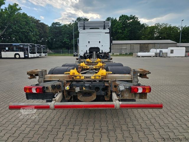 Lastbil med utbytbar kaross MERCEDES-BENZ 2545 BDF Twistlook, Klima, Euro 6, 2 x AHK