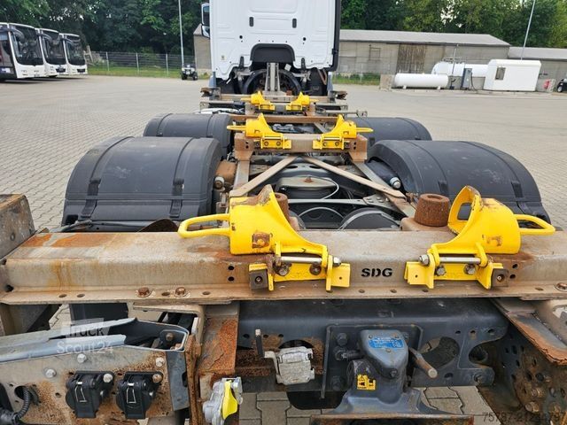 Lastbil med utbytbar kaross MERCEDES-BENZ 2545 BDF Twistlook, Klima, Euro 6, 2 x AHK