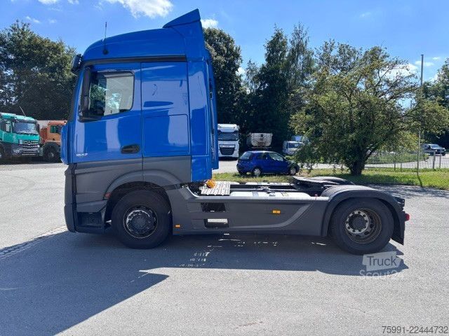 Vakio vetoauto MERCEDES-BENZ Actros 5  MB 1842 Retarder 2 Tanks