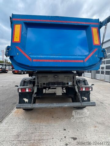 Sklopný návěs SCHMITZ CARGOBULL SKI 18 SL-7,2SR hydraulische Heckklappe