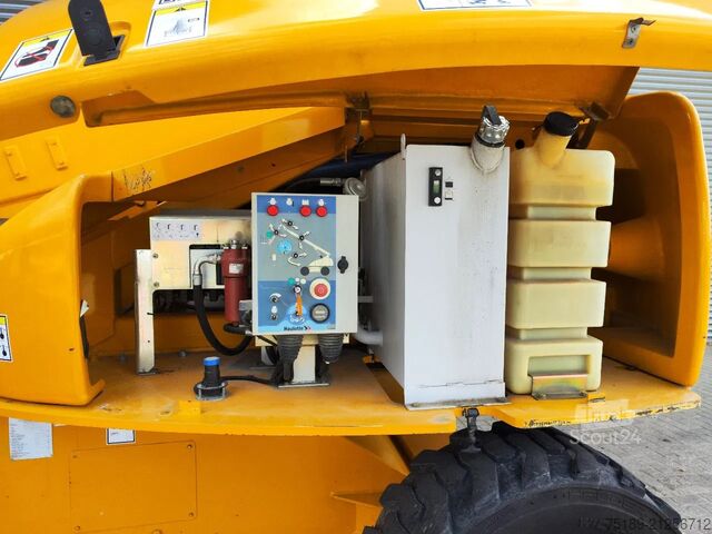 Telescopic platform Haulotte H21TX