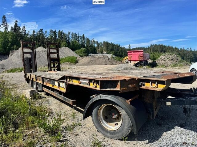 Matala kuormaaja McCauley MAC machinery trailer with hydraulic loading ramps