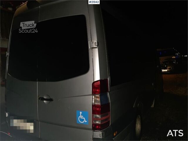 Minibuss Mercedes-Benz Sprinter 518 w/ 17 seats. Eu-approved.
