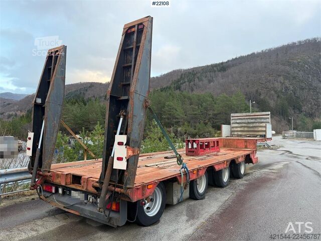 Nizki nakladalnik Vang SHSL 4 axle machine trailer w/ hydraulic driving b