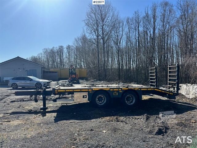 Carregador baixo NC machinery trailer with manual loading ramps