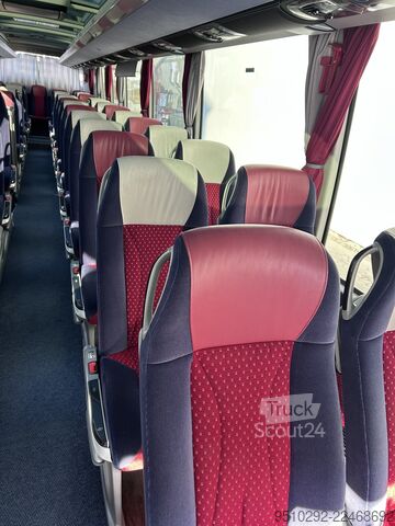 Diaľkový autobus Setra Top Class S 516 HDH