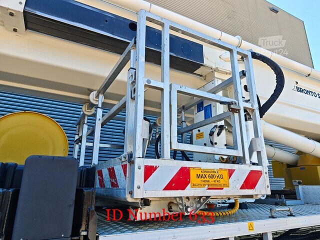 Zvedací plošina Volvo FMX 500 10x4 Bronto Skylift S78XDT