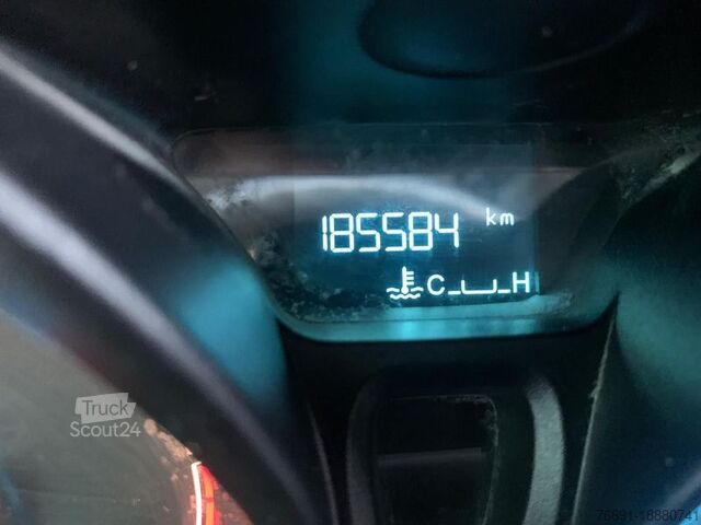 Компактний фургон Ford Courier Van - Euro 6