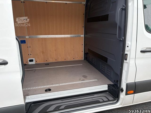 Bestelwagen MERCEDES-BENZ Sprinter 317 CDI *Navi*L2H2*Klima*360°*Schwingsi