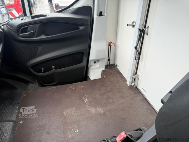 Fourgon tôlé IVECO Daily 70C18, Koffer, Euro6, Lbw., Luft